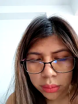 ARIANA SAENS online show from January 17, 11:59 am