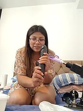 ARIANA SAENS online show from February 21, 4:40 am