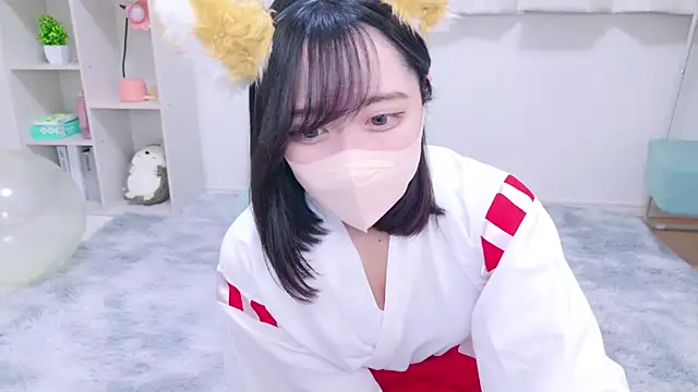 Yurie  online show from January 2, 2:33 am