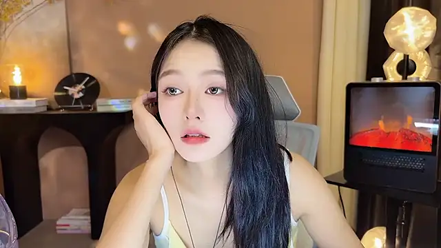 xiaodaibabyy online show from December 2, 4:31 pm