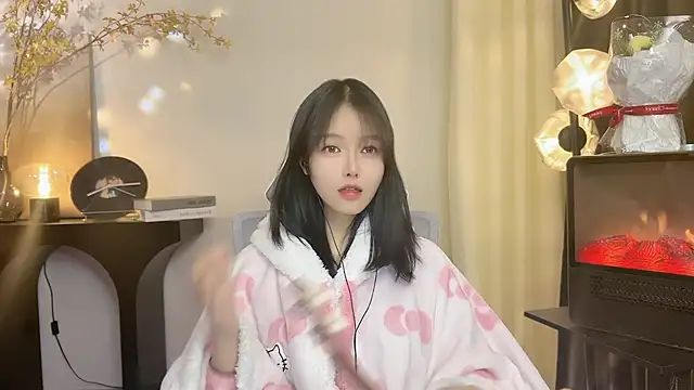 xiaodaibabyy online show from December 24, 3:58 pm