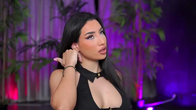 GinaValentinna online show from October 23, 6:50 pm