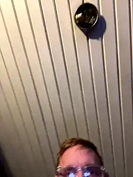 Snapshot of luv2cum7491 chatting on December 6, 3:30 am luv2cum7491 online show from December 6, 3:30 am