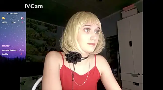 Snapshot of -LauraGold- chatting on December 23, 4:17 pm -LauraGold- online show from December 23, 4:17 pm