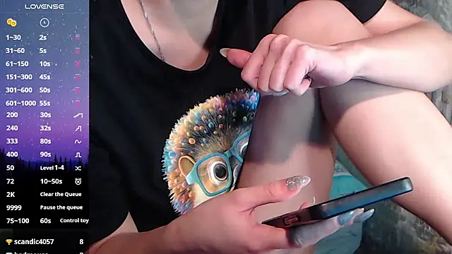 Snapshot of -LauraGold- chatting on February 7, 6:45 pm -LauraGold- online show from February 7, 6:45 pm