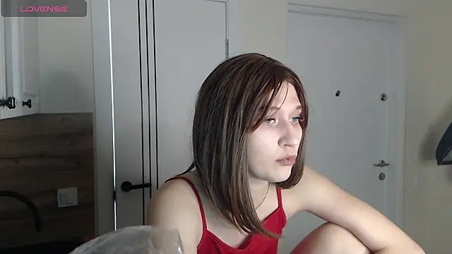 Snapshot of -LauraGold- chatting on February 24, 6:47 pm -LauraGold- online show from February 24, 6:47 pm