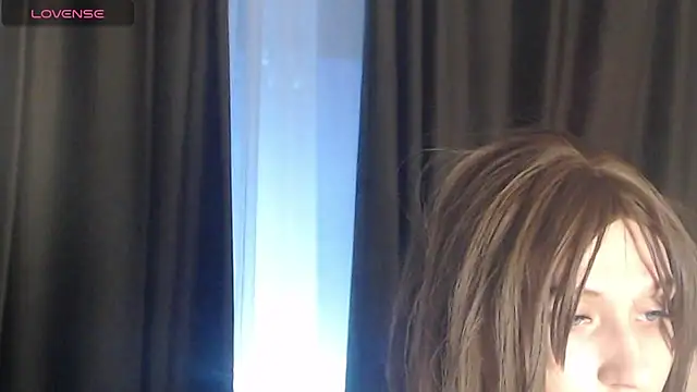 Snapshot of -LauraGold- chatting on February 25, 4:03 am -LauraGold- online show from February 25, 4:03 am