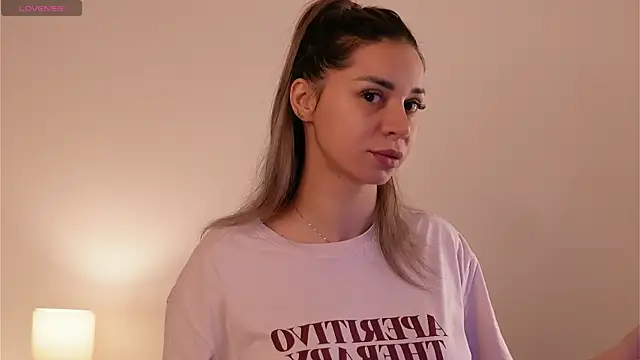 FlirtyFawn online show from July 28, 3:57 am