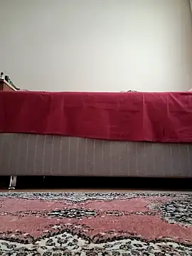 nyraminyon online show from October 14, 7:20 am