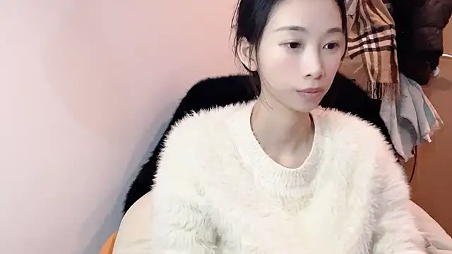Lili-2 online show from January 10, 11:43 am