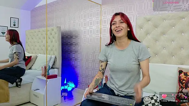 Snapshot of Derieri_D chatting on November 24, 7:35 pm Derieri D online show from November 24, 7:35 pm