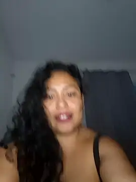 Snapshot of Leslyrosa chatting on January 3, 12:19 pm Leslyrosa online show from January 3, 12:19 pm