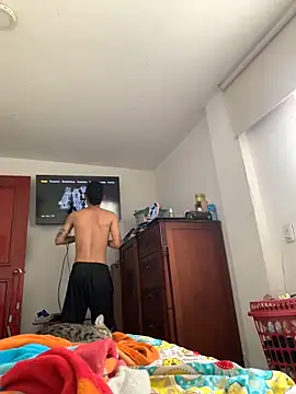 Jestebanano online show from February 9, 3:45 pm