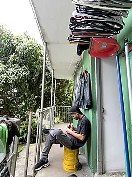 Jestebanano online show from May 22, 3:28 pm