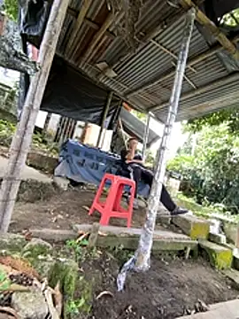 Jestebanano online show from July 1, 1:24 pm