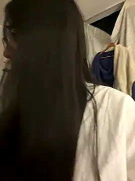 AleFantasy0001 online show from October 28, 3:54 am