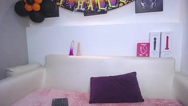 Melodi Roux online show from October 31, 1:12 pm