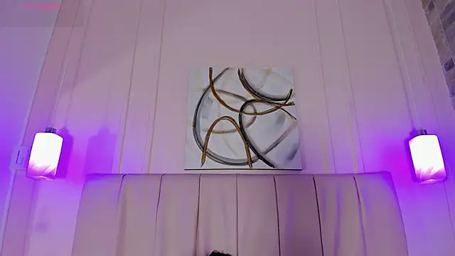 Emma Payton online show from December 3, 2:38 pm