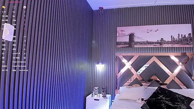 Snapshot of bella_raiderr chatting on December 2, 5:48 am bella raiderr online show from December 2, 5:48 am