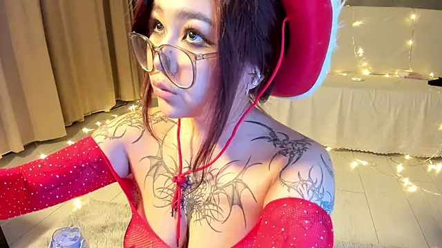 Yuriko May online show from December 26, 10:20 pm