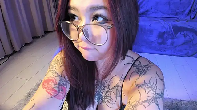 Yuriko May online show from January 13, 7:42 pm