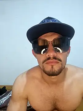 coqueto1210 online show from September 15, 7:58 pm