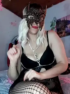 Queen666997 online show from December 18, 11:51 pm