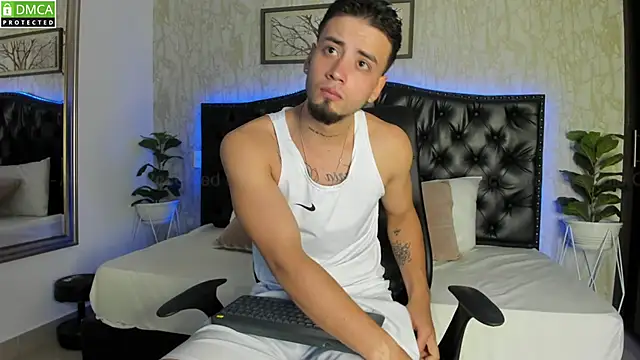 MattDevon online show from March 5, 5:18 pm