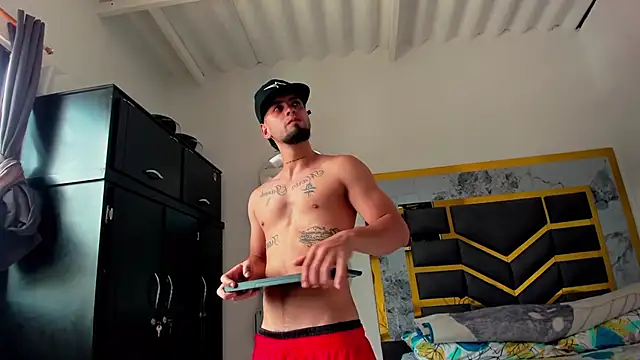 MattDevon online show from November 2, 4:53 pm