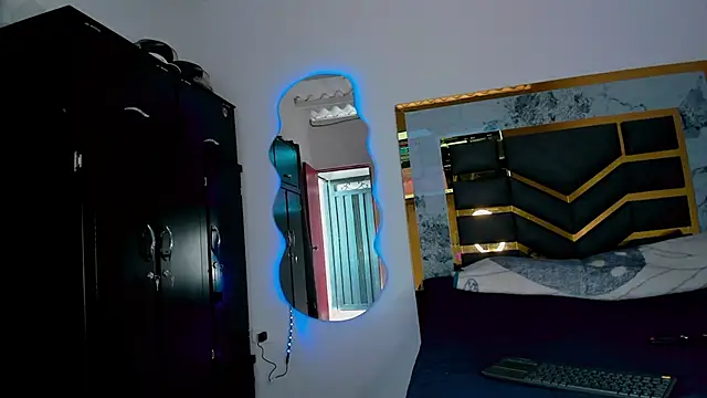 MattDevon online show from November 5, 9:15 pm