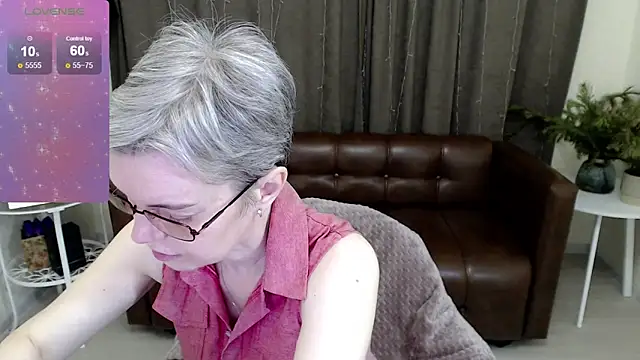 Cutie Erikaa1 online show from January 15, 2:38 am