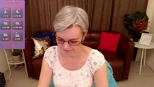 Cutie Erikaa1 online show from March 5, 6:54 am