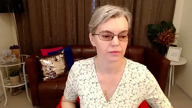 Cutie Erikaa1 online show from March 14, 2:20 am