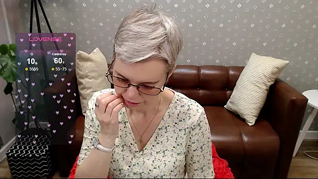 Cutie Erikaa1 online show from September 26, 2:26 am