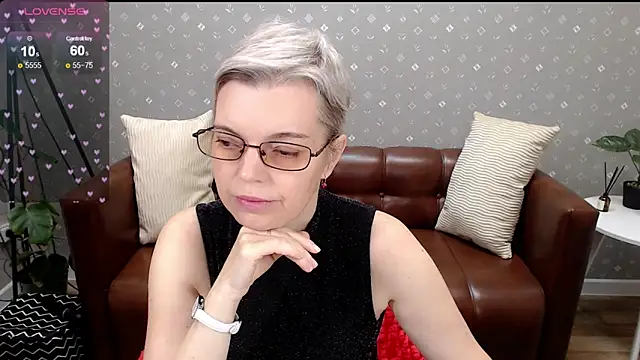 Cutie Erikaa1 online show from October 14, 2:12 am