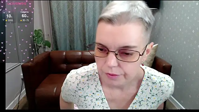 Cutie Erikaa1 online show from November 8, 9:42 am