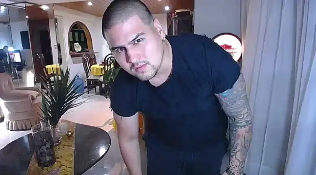 pitbullveryhot online show from February 9, 8:00 am