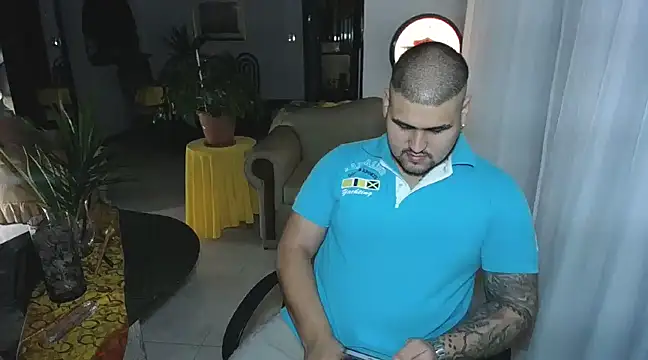 pitbullveryhot online show from February 12, 5:15 am