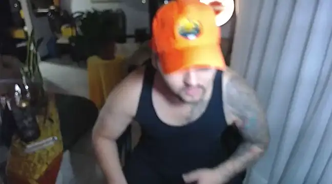 pitbullveryhot online show from February 19, 6:22 am