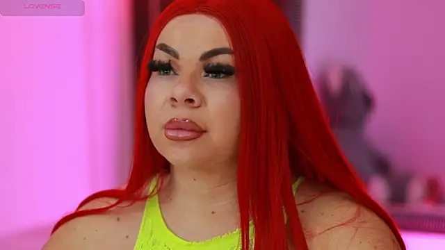 Snapshot of MissLilaa chatting on February 19, 5:06 pm MissLilaa online show from February 19, 5:06 pm