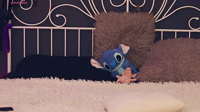 MissLilaa online show from November 25, 4:18 pm