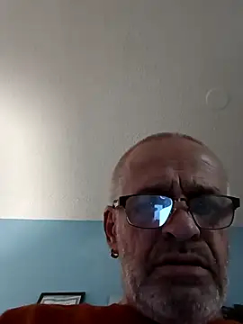 geilerschwanz64 online show from January 24, 6:35 pm