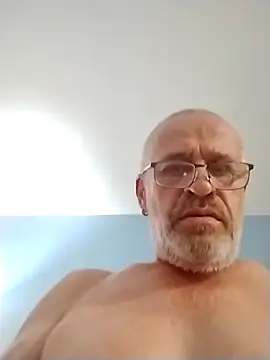 geilerschwanz64 online show from September 29, 11:31 pm