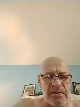 Snapshot of geilerschwanz64 chatting on April 24, 5:10 am geilerschwanz64 online show from April 24, 5:10 am