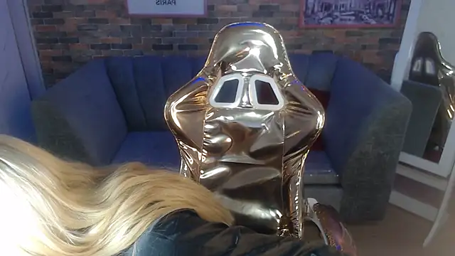 Snapshot of Kitty_fox_b chatting on February 17, 10:58 pm Kitty fox b online show from February 17, 10:58 pm