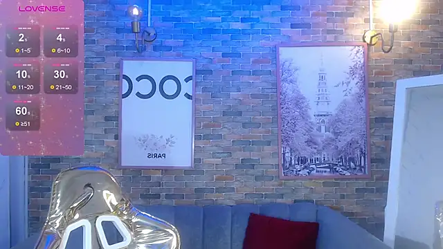 Snapshot of Kitty_fox_b chatting on February 18, 1:11 pm Kitty fox b online show from February 18, 1:11 pm