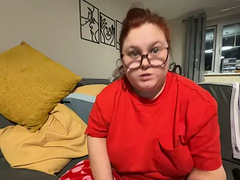 Tallulah-mae-xoxox online show from January 31, 9:05 pm