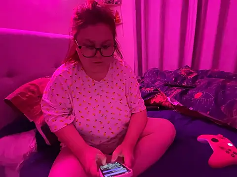 Tallulah-mae-xoxox online show from February 1, 7:02 pm