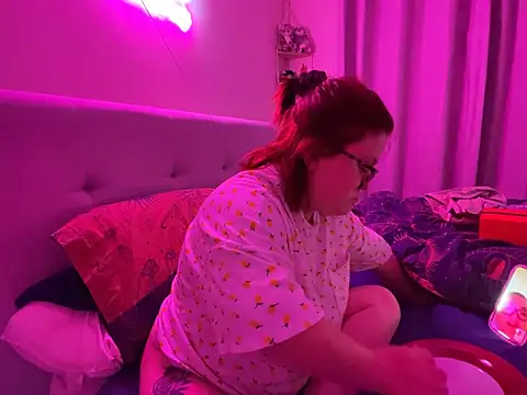 Tallulah-mae-xoxox online show from February 1, 10:23 pm