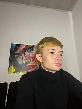 Snapshot of nico_18x chatting on February 10, 9:04 pm nico 18x online show from February 10, 9:04 pm